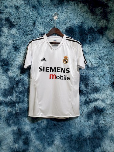 Retro 04 05 Real Madrid Hjemme Fotballdrakt