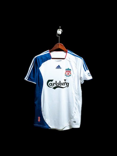 Retro 06-07 Liverpool Bortedrakt