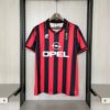 AC Milan Retro Hjemmedrakt 1995 96 | Klassisk Rød Svart Design