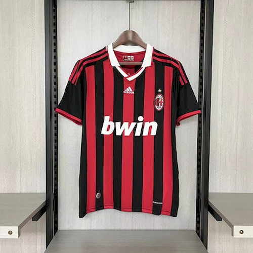 AC Milan Hjemmedrakt 2009-10 | Klassiske Røde og Svarte Striper