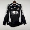 Retro Langermet Real Madrid 06 07 Borte Fotballdrakt